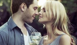 暧昧男子在线观看,在线观看，揭秘都市情感迷局